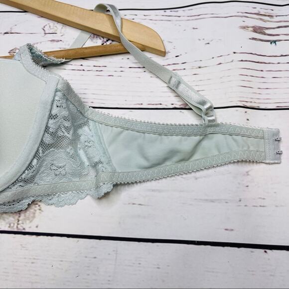 Rene Rofe pastel green lace bra 38B - Picture 13 of 14